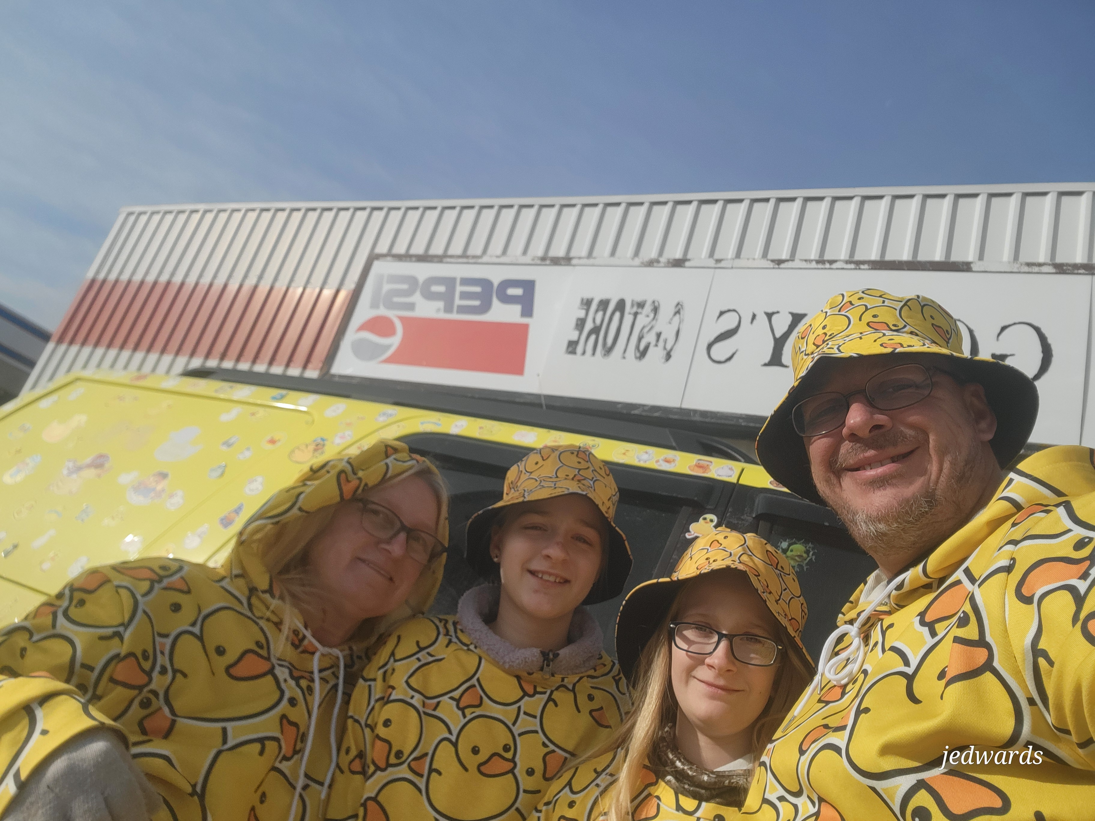 North Dakota Today | Amanda Hendrickson, Amber Sundine, and The Duck Truck